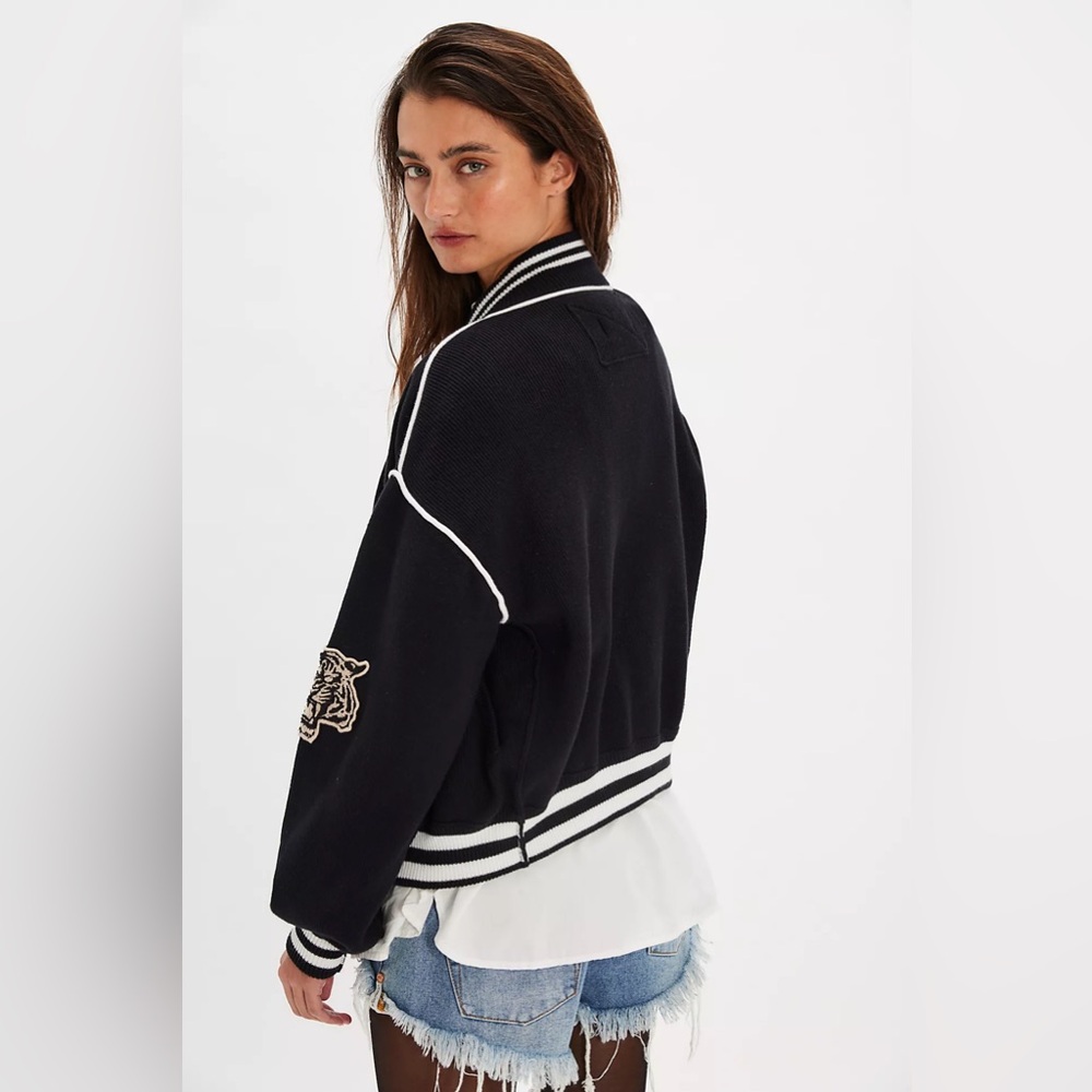 NWT! Free People We The Free First Team Sweater Jacket Sz Large - Picture 3 of 5